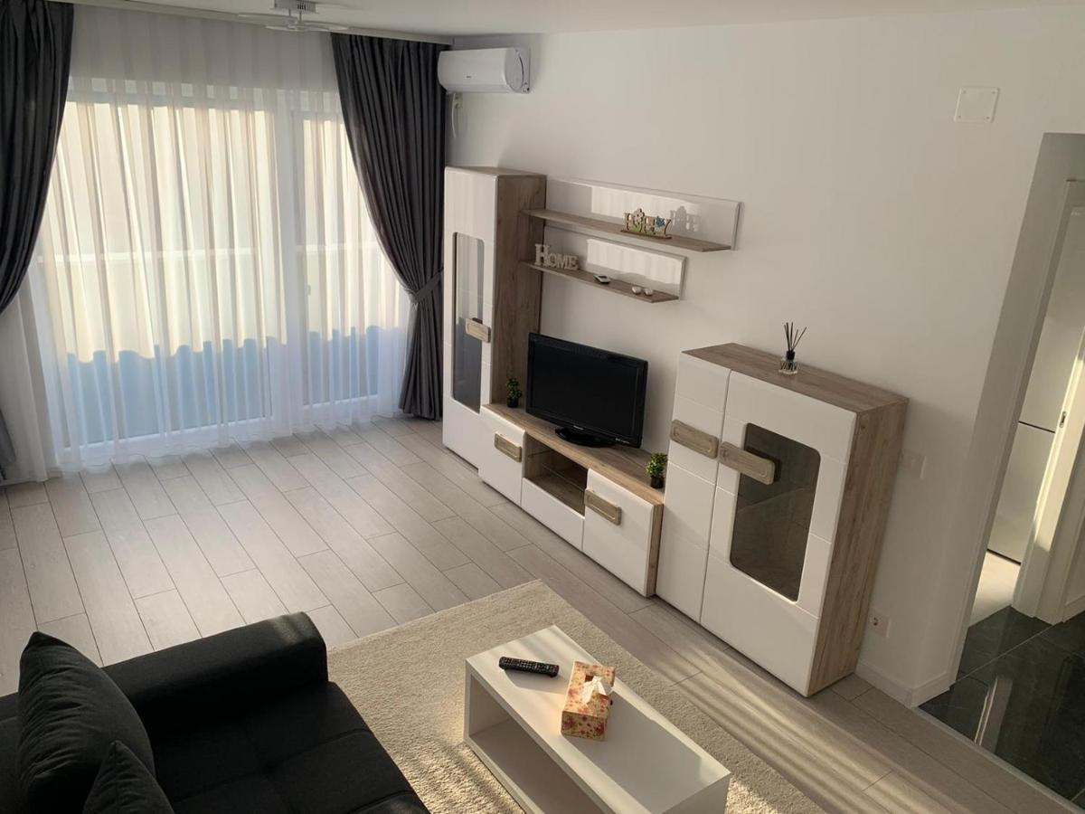 Apartament 2 Camere Prima Nufaru Oradea Exterior foto