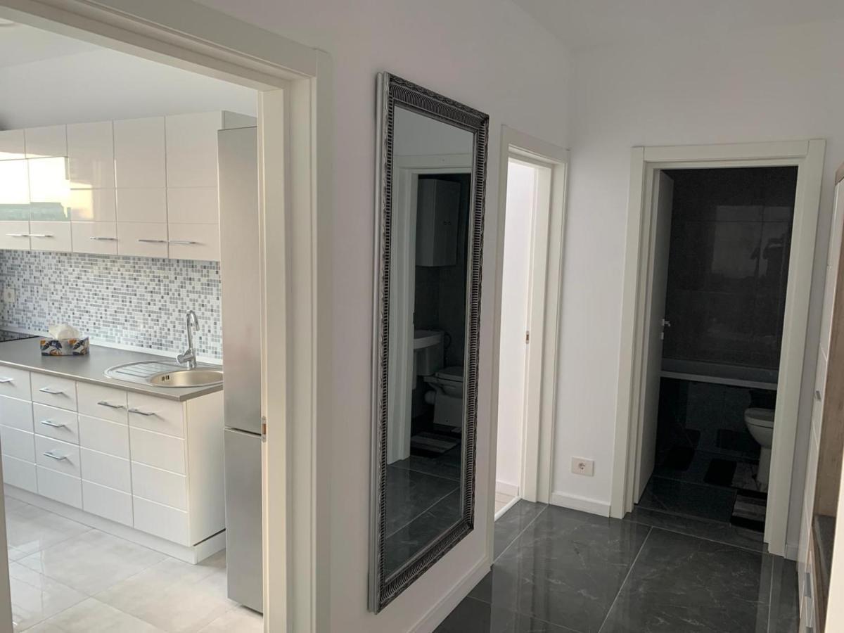 Apartament 2 Camere Prima Nufaru Oradea Exterior foto
