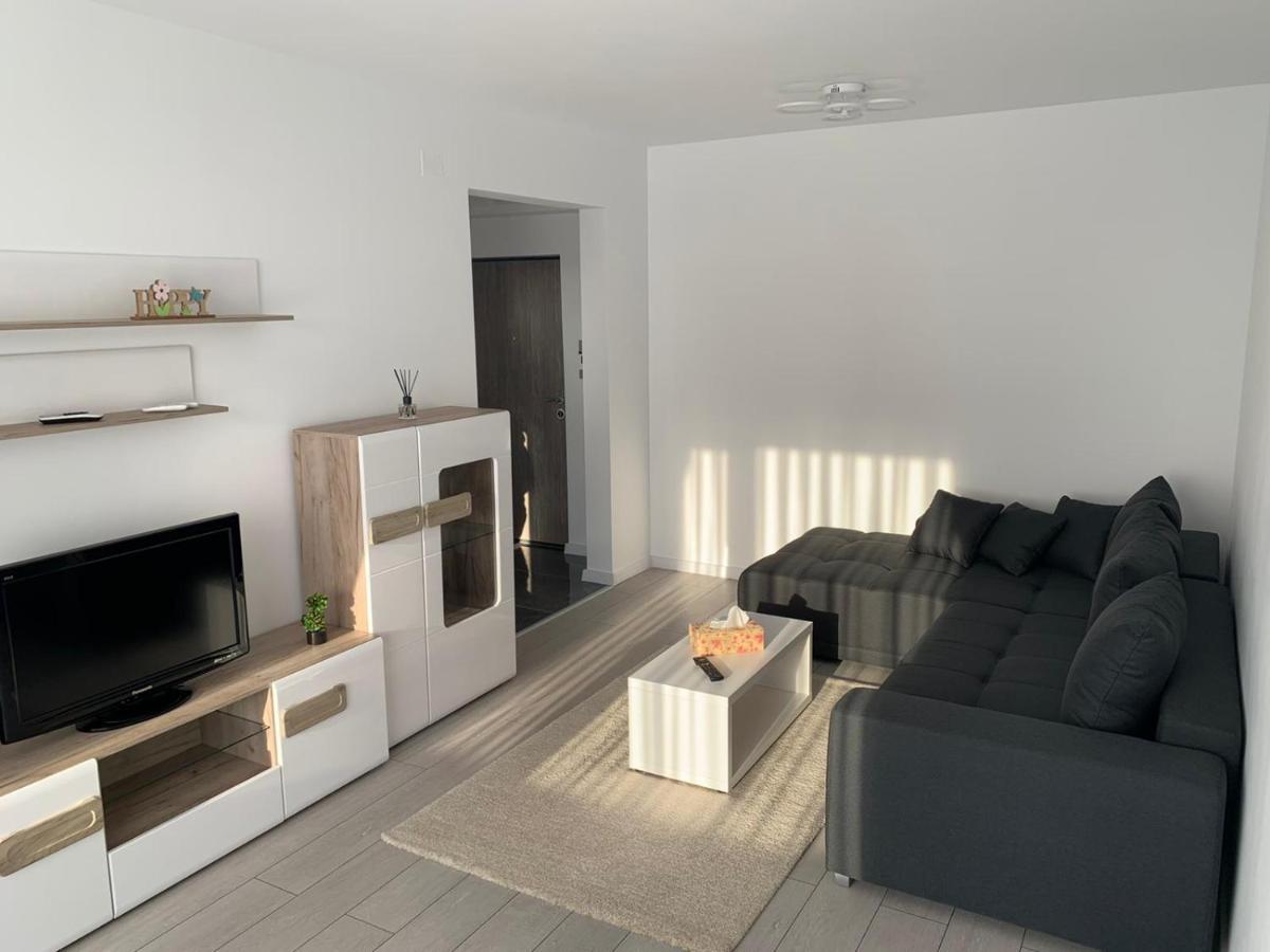 Apartament 2 Camere Prima Nufaru Oradea Exterior foto